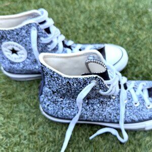 Super cool Silver Glitter sneakers. Converse All Stars high tops!